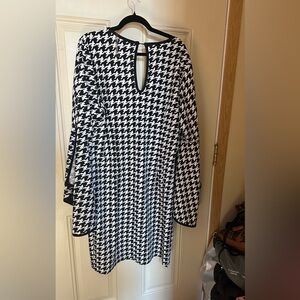 Black and white Houndstooth Pattern Dress